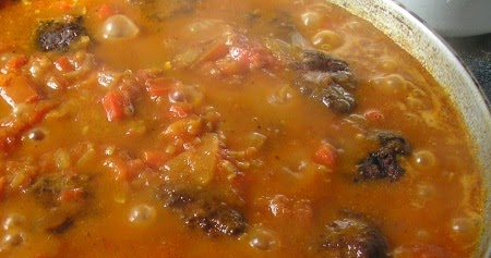 Beef meatballs in veggie sauce