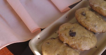 Boozy white chocolate and cranberry cookies