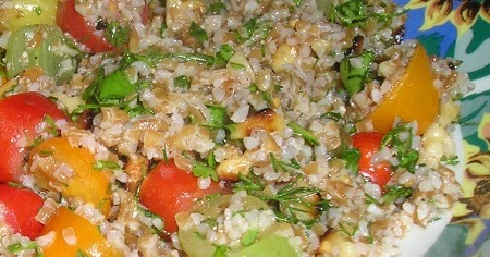 Bulgur, Grapes and Walnut Salad