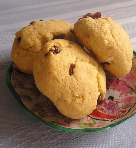 Cornbread Cookies with Feta Cheese and Dry Cranberries (No extra sugar)