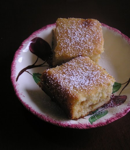 Easy apple squares with cottage cheese