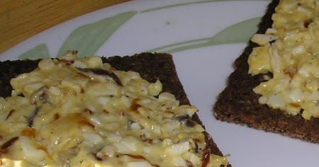 Egg and Onion Salad (Zibale mit eyer)