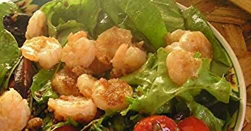 Fresh spinach and fried shrimp salad with Balsamic Dressing