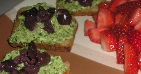 Herbed Walnut Cheesy Spread