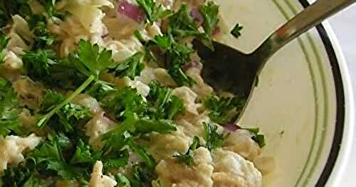 Old-fashioned Yiddishe salad with white radishes and chicken(beef)