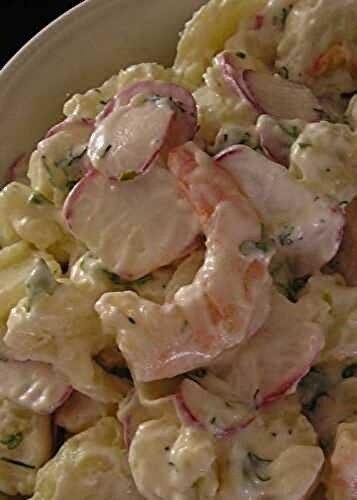 Potato, shrimp and pink radishes salad
