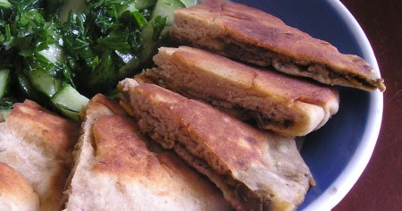 Quick and super soft flatbreads with mushroom filling (oil only for cooking)