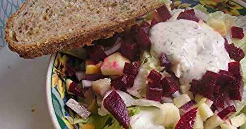 Quick lettuce herring salad
