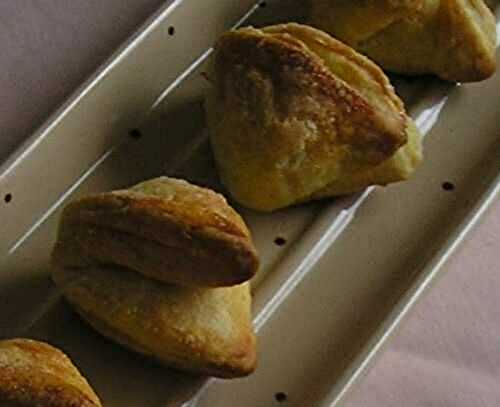 Ricotta cheese mini pastries