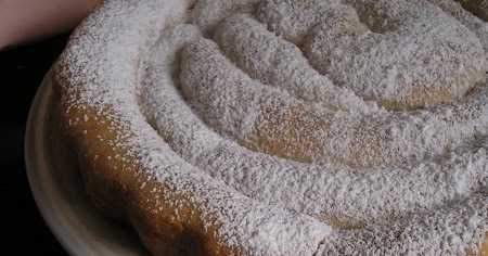 Spiral Cherry Snail Cake (eggless)