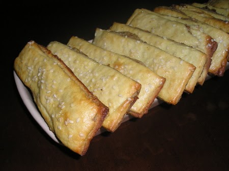 Sweet Ricotta Slices with Roasted Walnuts Filling