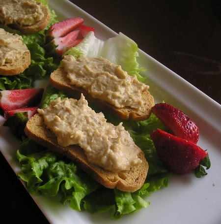 Warm fennel, butter bean and parmesan dip