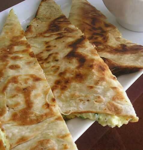 Quick Quesadillas with Cheesy Filling