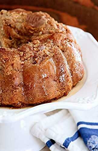 Boozy Snickerdoodle Cake with Apples
