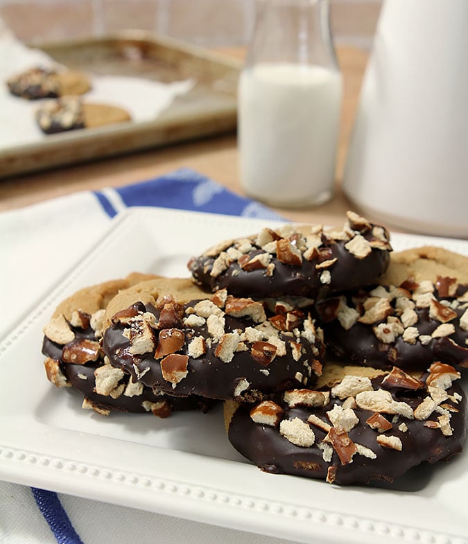 Chocolate Dipped Peanut Butter Cookies with Pretzels