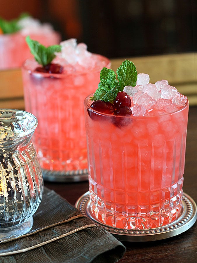 Cranberry Gin Fizz Cocktail