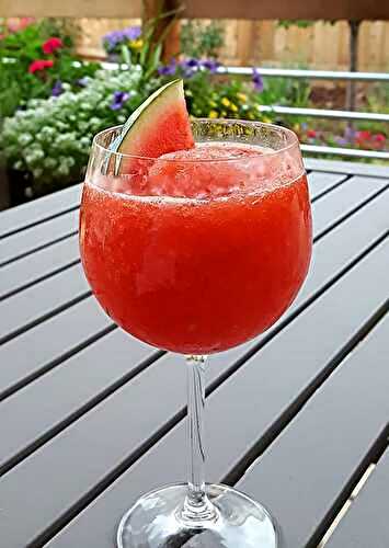 Fresh Watermelon Frosé Cocktail