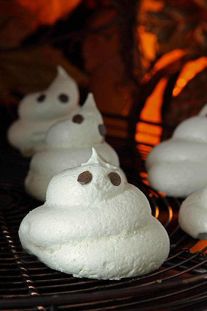 Meringue Ghost Cookies for Halloween