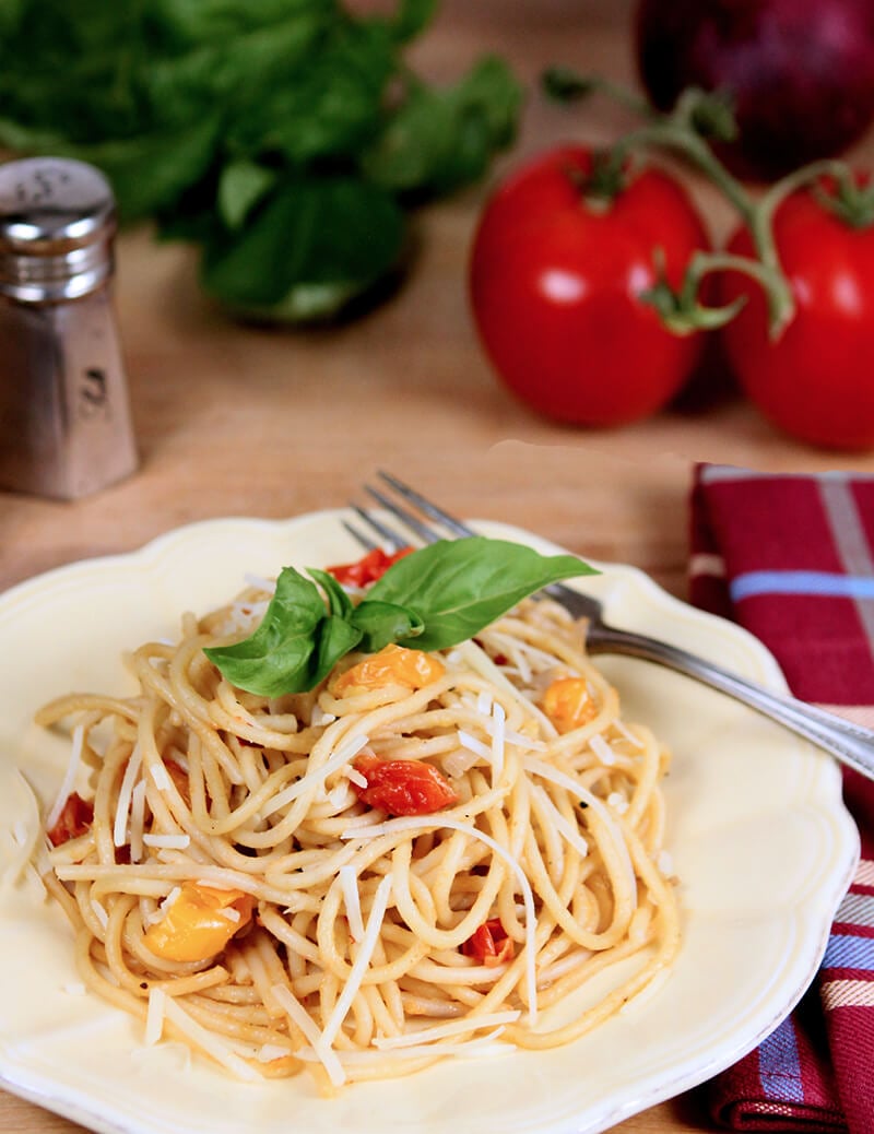 One Pot Tomato Basil Pasta