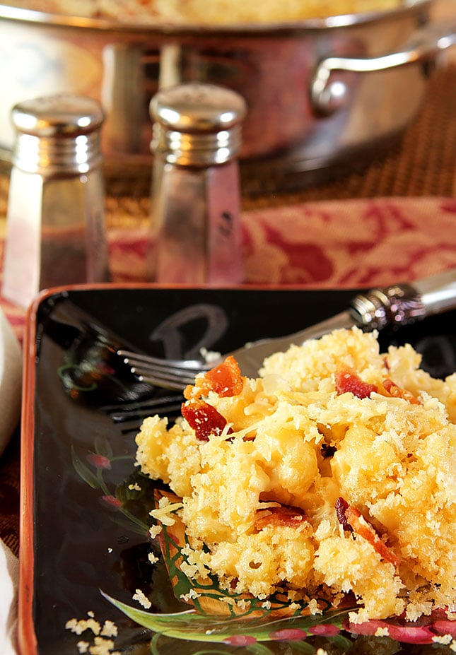 Smoked Gouda Macaroni and Cheese with Bacon