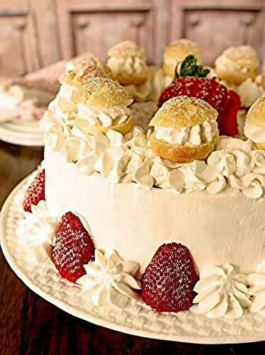 Strawberry Cream Puff (Choux) Cake