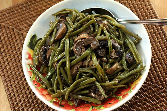 The Best Green Bean, Onion and Mushroom Dish