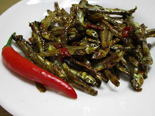 Sweet & Spicy Dilis (Anchovies) - Delish PH