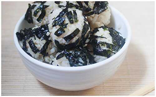 Green Tea Rice Ball Recipe - Dreamy Table
