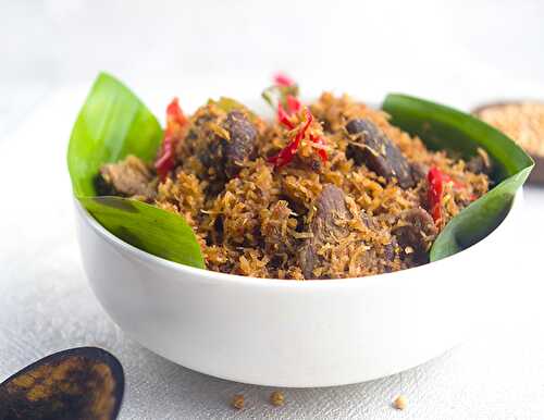 Serundeng Daging (Beef with Spiced Grated Coconut) - Dreamy Table
