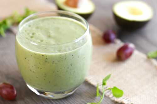 Simple green smoothie