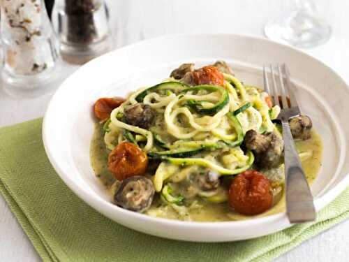 Creamy courgetti with white bean sauce