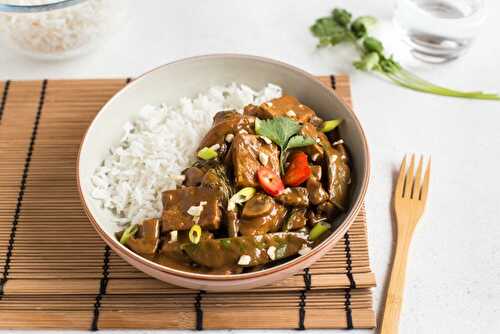 Tofu satay curry