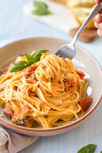 15 minute tomato and mascarpone pasta