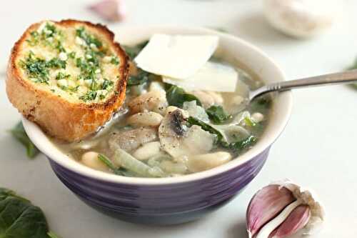 Mushroom and white bean soup with a garlic crouton