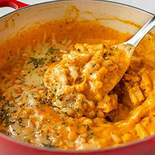 One Pot Pumpkin Mac and Cheese