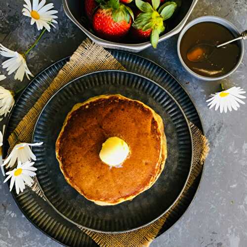 Eggless Banana Pancakes