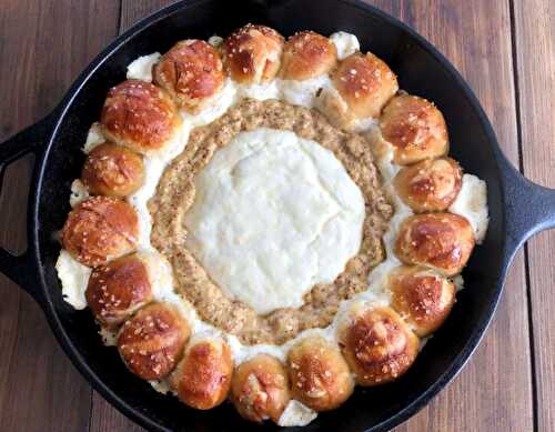 Pretzel Ring with Cream Cheese Mustard Dip