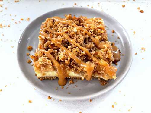 Apple Crumble Cheesecake Bars with Caramel