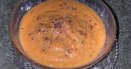 Carrot Tomato Soup with Croutons