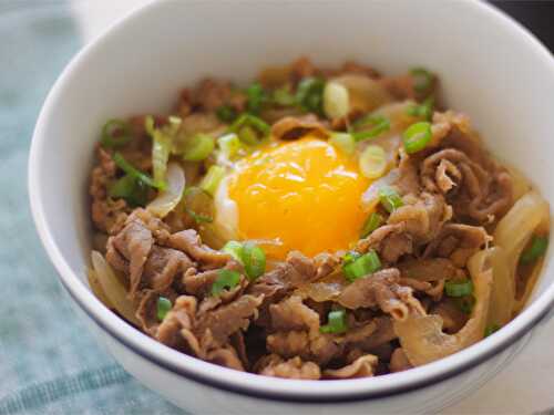 Gyudon Recipe - Japanese Beef Bowl - everyday washoku