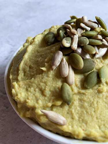 Green Garlic Hummus (GG Hummus) | Recipes | feedthatblonde