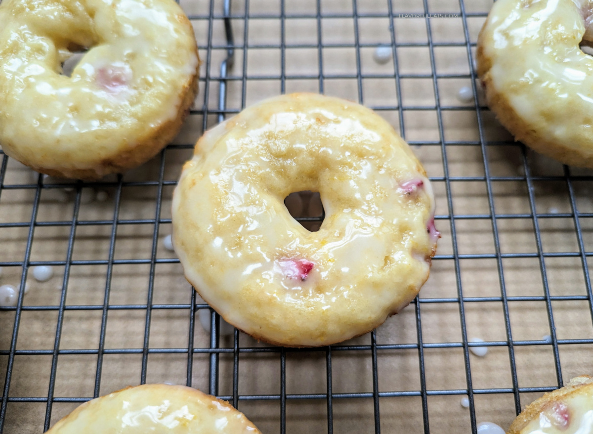 Baked Strawberry Lemon Donuts