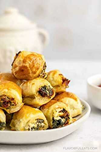 Sun-Dried Tomato & Spinach Puff Pastry Bites