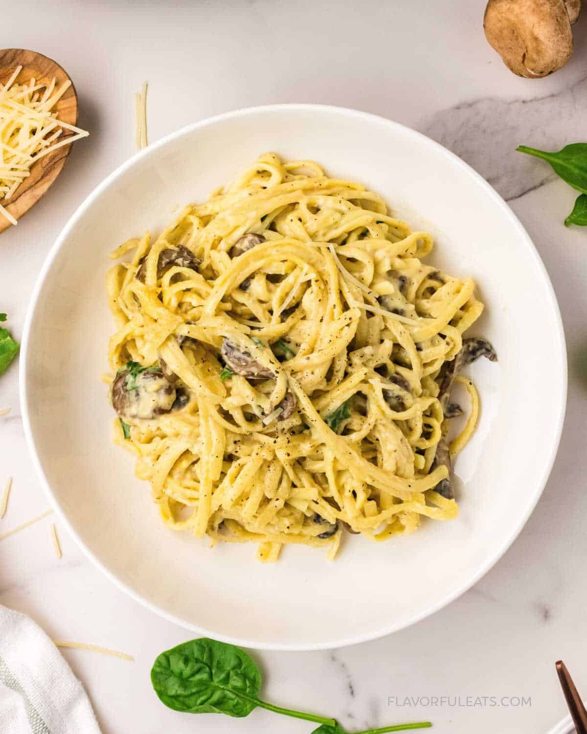 One-Pan Creamy Mushroom & Spinach Pasta