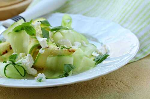 Mizeria (Cucumber Salad)