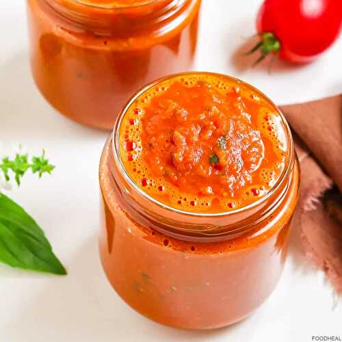 Authentic homemade fresh tomato sauce