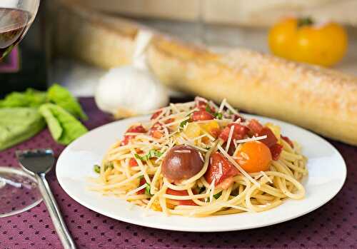 Heirloom Tomato Sauce with Balsamic Vinegar & Olive Oil over Spaghetti