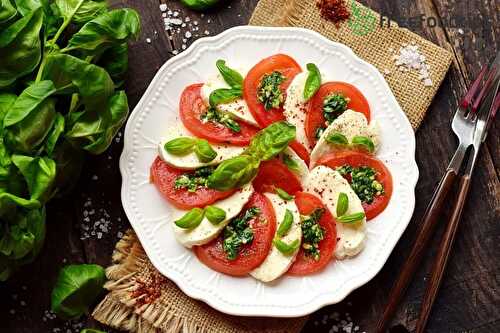 Caprese Salad Recipe | FreeFoodTips.com