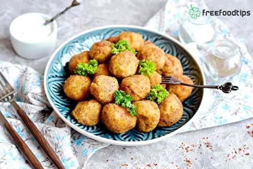 Cheesy Potato Croquettes | FreeFoodTips.com