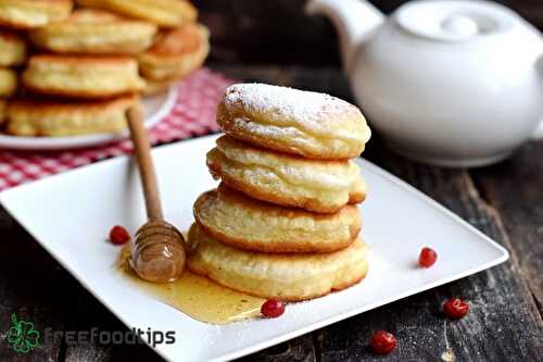 Fluffy Pancakes with Buttermilk | FreeFoodTips.com